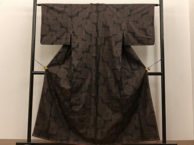 平和屋着物■本場大島紬 亀甲吉祥文 正絹 逸品 未使用 BAAY8420hj
