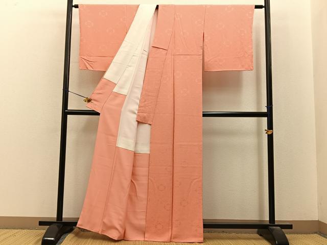 平和屋着物■上質な色無地 吉祥地紋 赤香色 正絹 逸品 未使用 BAAY8528hj