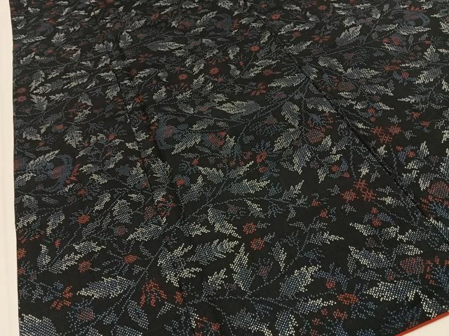 平和屋着物■本場大島紬 7マルキ 更紗花唐草文 正絹 逸品 BAAY8634hj