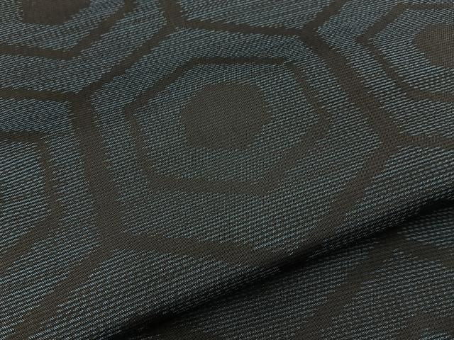 平和屋着物■本場大島紬 子持ち亀甲 正絹 逸品 未使用 BAAY8758hj
