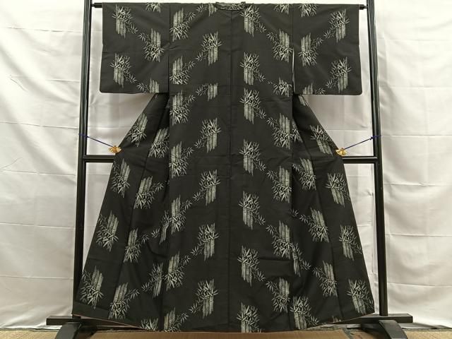 平和屋着物■本場村山大島紬 笹竹文 正絹 逸品 BAAY8759hj