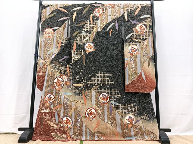 平和屋着物●豪華振袖 駒刺繍 花蝶文 暈し染め 黒地 金彩 正絹 逸品 BAAY9269yc