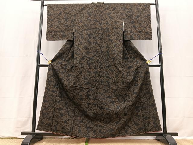 平和屋着物■上質な紬 草花文 黒地 正絹 逸品 未使用 BAAY9313yc