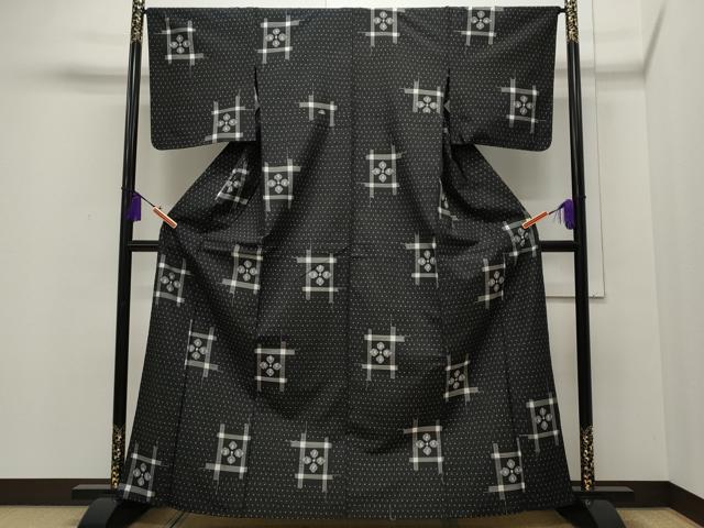 平和屋着物▽上質な紬 単衣 天井花文 黒地 正絹 逸品 CAAP5517ut