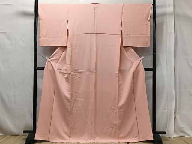 平和屋着物●上質な色無地 堅牢草木染 紗綾形地紋 珊瑚色 反端付き 正絹 逸品 CAAQ5485kb