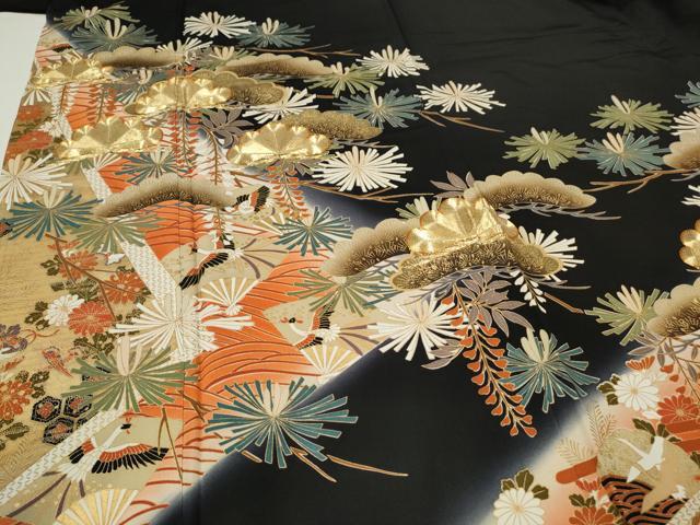 平和屋着物●豪華黒留袖 駒刺繍 枝松文 暈し染め 金彩 正絹 逸品 CAAQ9476th