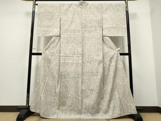 平和屋着物●本場結城紬 重要無形文化財 100亀甲 枝梅文 正絹 逸品 CAAR7846hy