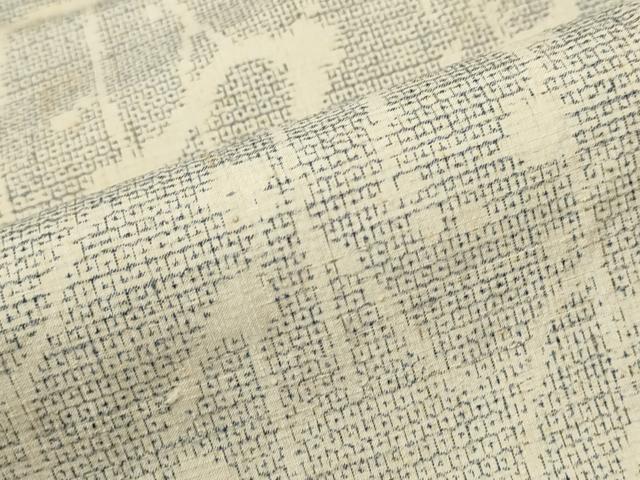 平和屋着物●本場結城紬 重要無形文化財 100亀甲 枝梅文 正絹 逸品 CAAR7846hy