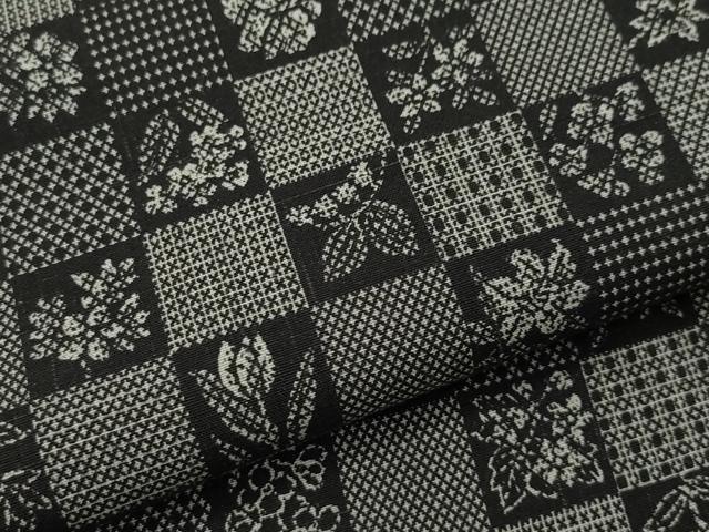 平和屋着物●上質な紬 市松草花文 証紙付き 正絹 逸品 CAAR8096vf