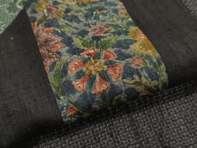 平和屋着物●結城紬 100亀甲 矢羽更紗花文 正絹 逸品 CAAS0059th