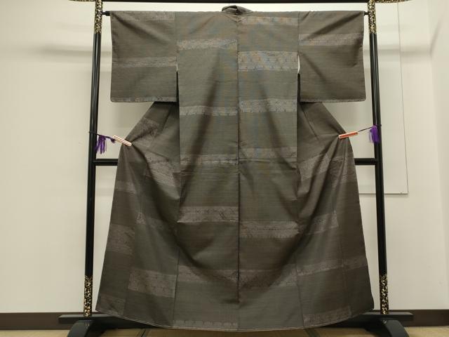 平和屋着物●本場縞大島紬 泥染め 吉祥文 証紙付き 正絹 逸品 CAAS0250th
