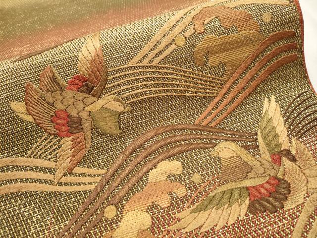 平和屋着物●ひなや工房 くむ・あむ・おる 伊豆蔵明彦 太鼓柄袋帯 総刺繍 流水飛鳥文 金糸 正絹 逸品 CAAT0858hy
