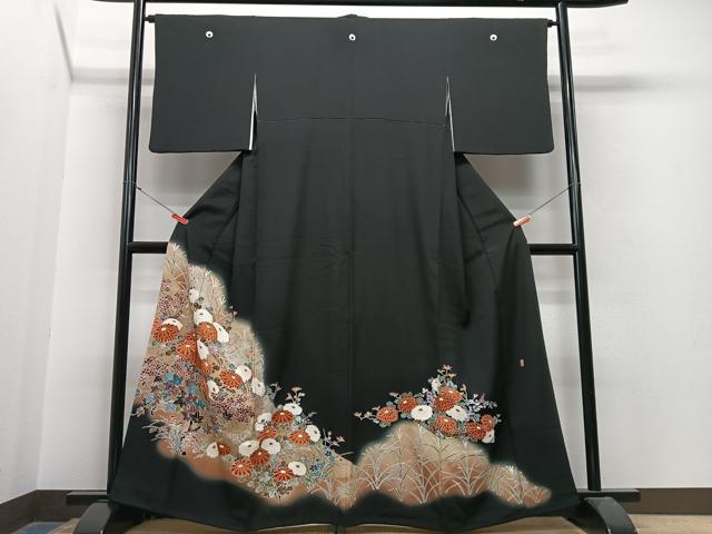 作家物　黒留袖　5つ紋　平安時代人物画　比翼仕立て　金彩　縮緬(正絹) 作家物 黒留袖 5つ紋 平安時代人物画 比翼仕立て 金彩 縮緬(正絹