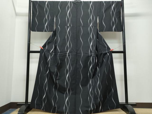 平和屋着物●上質な紬 流線文 黒地 正絹 逸品 CAAT7024vf