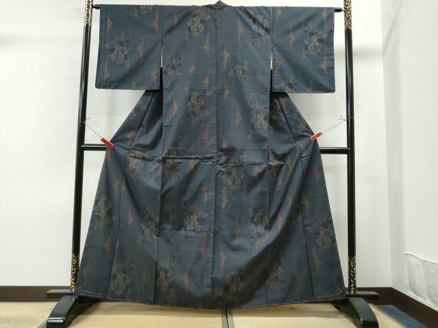 平和屋着物●本場大島紬 7マルキ 霞蔦の葉文 正絹 逸品 CAAU1629yc