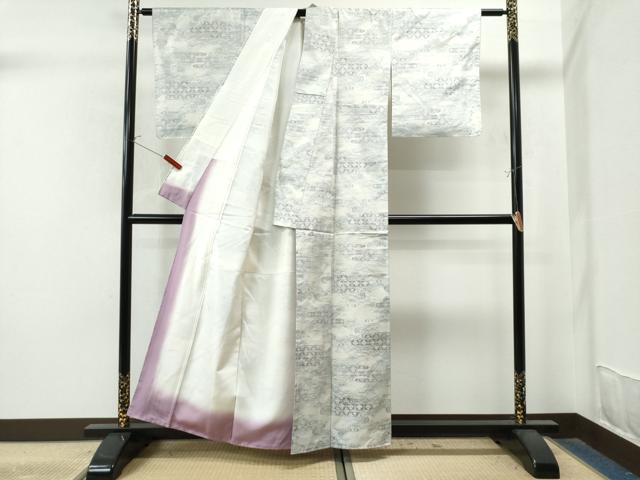 平和屋着物●本場大島紬 白大島 総絣 霞吉祥花文 中島寛織物謹製 証紙付き 正絹 逸品 未使用 CAAU1649yc