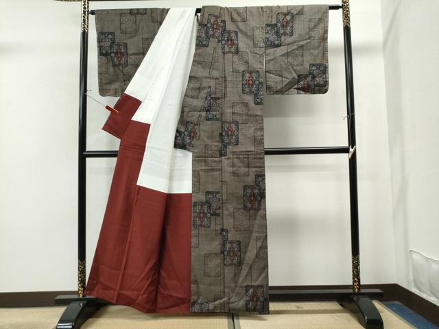 平和屋着物●本場大島紬 7マルキ 色紙重ね花唐草文 正絹 逸品 未使用 CAAU1994yc