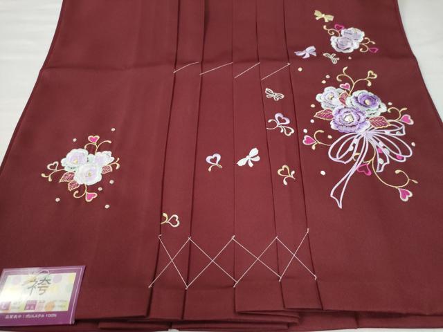 平和屋着物●女性 行灯袴 総刺繍 花唐草文 葡萄色 卒業式 洗える着物 未使用 CAAU2213yc