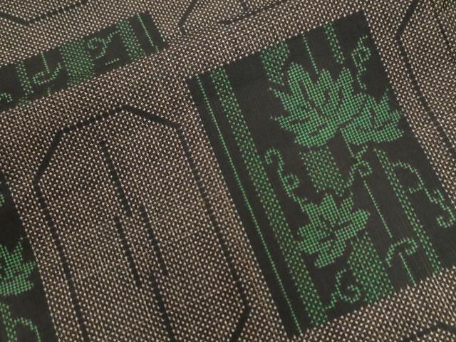 平和屋着物●本場大島紬 7マルキ 変わり市松吉祥蔦の葉文 正絹 逸品 CAAU2724yc