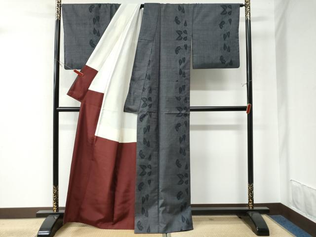 平和屋着物●本場大島紬 7マルキ 枝葉文 正絹 逸品 CAAU2995yc