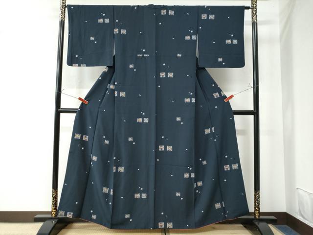 平和屋着物●上質な小紋 色紙玩具舞桜文 紺地 正絹 逸品 CAAU3119yc