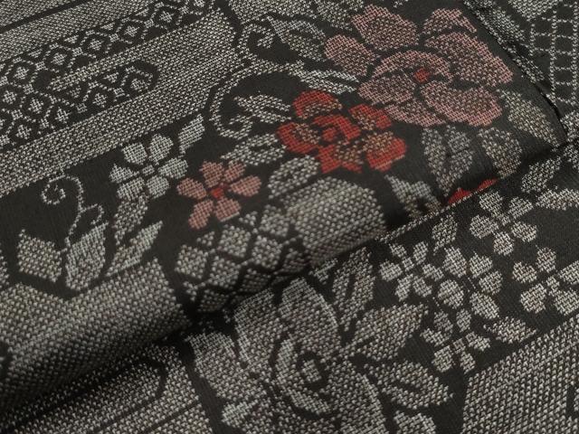 平和屋着物●本場大島紬 9マルキ 色紙重ね吉祥花唐草文 正絹 逸品 CAAU3125yc