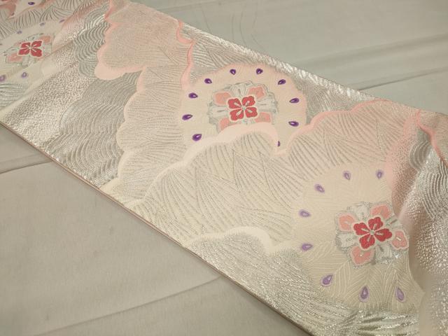 平和屋着物◎六通柄袋帯 唐織 孔雀羽花文 銀糸 正絹 逸品 CAAU7614in