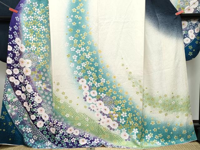平和屋着物●豪華振袖 駒刺繍 雪輪草花文 暈し染め 金彩 正絹 逸品 CAAU9698vf