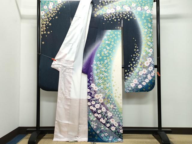 平和屋着物●豪華振袖 駒刺繍 雪輪草花文 暈し染め 金彩 正絹 逸品 CAAU9698vf