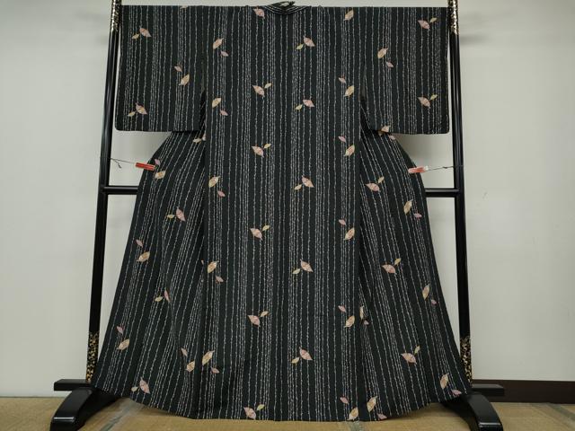 平和屋着物▽小紋 単衣 舞草花文 黒地 洗える着物 CAAV3188ut