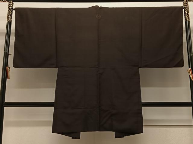平和屋着物∞男性 長羽織 お召地 紋付き 赤墨色 正絹 逸品 CAAV5712id