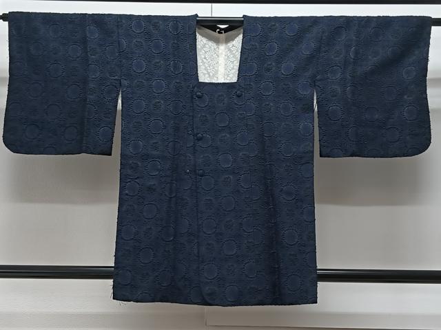 平和屋着物#道行コート 刺繍 輪奈織 草花文 黒地 正絹 逸品 CAAV5735id