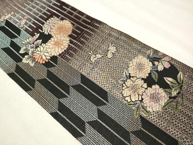 平和屋着物●両面 半幅帯 唐織 兎 菊文 りぼん織 銀糸 正絹 逸品 CAAV7091hy