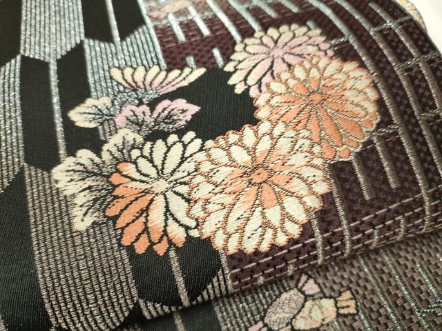 平和屋着物●両面 半幅帯 唐織 兎 菊文 りぼん織 銀糸 正絹 逸品 CAAV7091hy