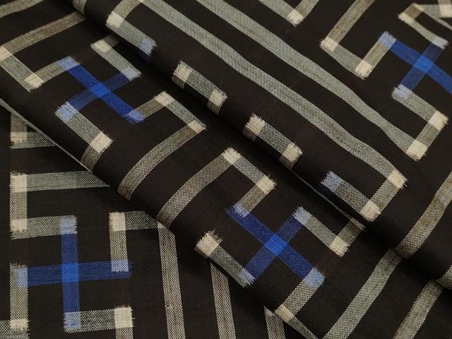 平和屋着物○本場大島紬 龍郷絣 秋名バラ 正絹 逸品 CAAV9321ze