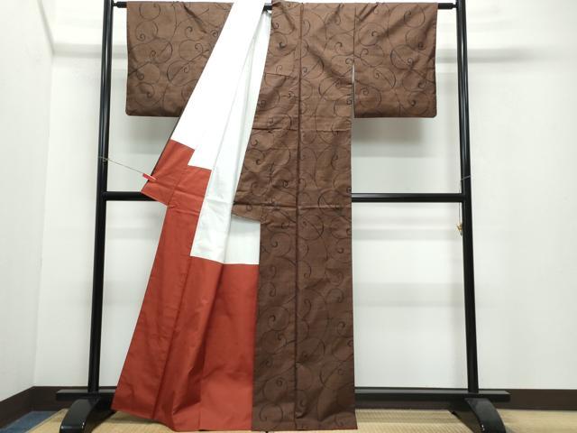平和屋着物●本場大島紬 7マルキ 唐草文 正絹 逸品 CAAW3722vf