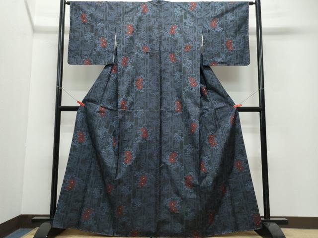 平和屋着物●本場大島紬 7マルキ 草花文 正絹 逸品 CAAW3751vf