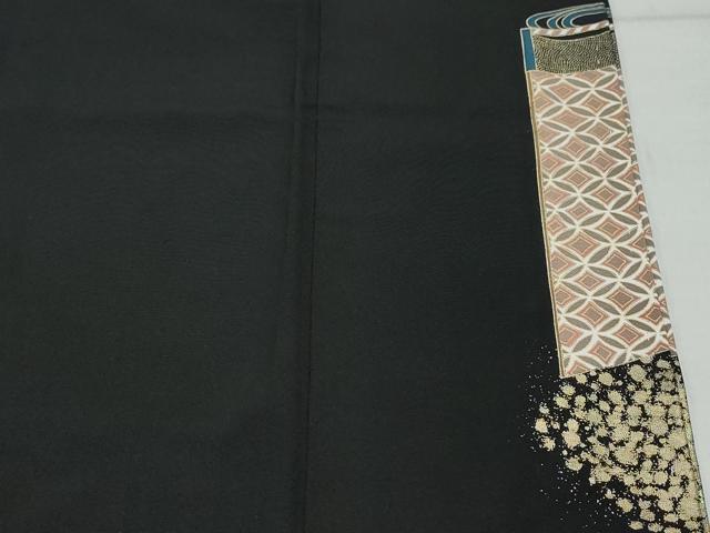 平和屋着物●豪華黒留袖 御所車飛鶴屏風草花文 金彩 正絹 逸品 CAAW3944vf