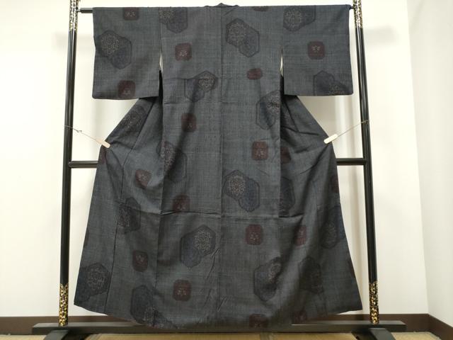 平和屋着物●本場結城紬 重要無形文化財 80亀甲 亀甲花文 正絹 逸品 CAAW4413hy