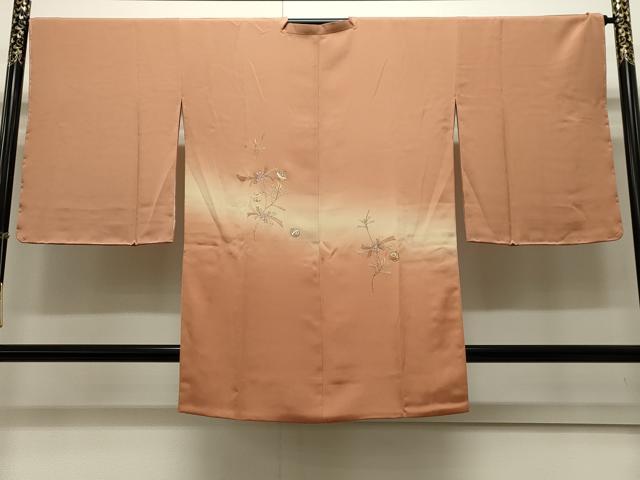 平和屋着物∞道行コート 総刺繍 駒刺繍 鈴 草木文 暈し染め 金糸 正絹 逸品 未使用 CAAW5002dy