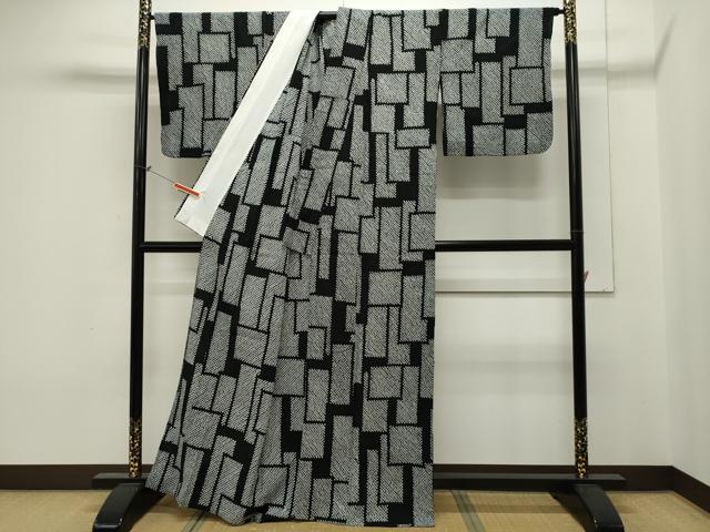 平和屋着物∴夏物 浴衣 有松鳴海絞り 吉祥文 黒地 綿 逸品 CAAW5120dy