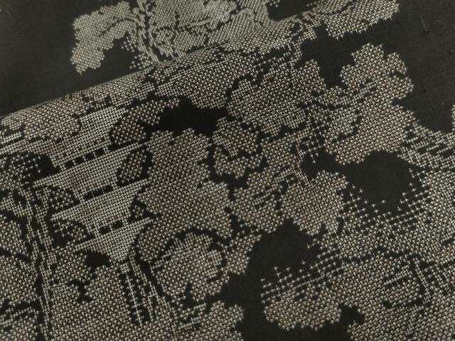 平和屋着物●本場大島紬 9マルキ 地空き 樹林風景文 正絹 逸品 CAAW7373yc