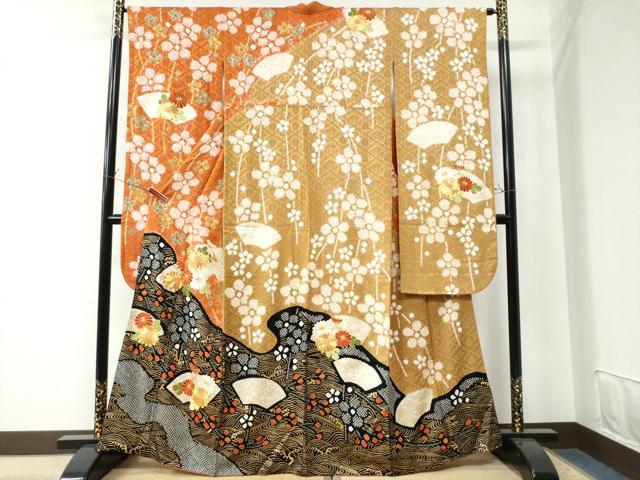 平和屋着物●豪華振袖 駒刺繍 絞り 立波地紙菊花文 金彩 正絹 逸品 CAAW7376yc