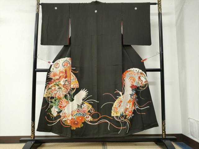 平和屋着物●アンティーク 大正ロマン 黒留袖 駒刺繍 飛鶴檜扇牡丹吉祥花文 金彩 正絹 逸品 CAAW7591yc