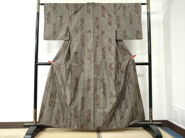 平和屋着物●本場大島紬 9マルキ 雲取り雪輪間道 正絹 逸品 CAAW7841yc