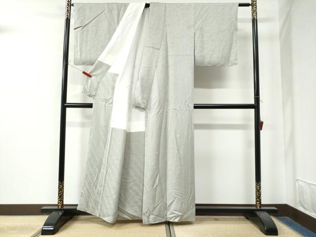 平和屋着物●本加賀友禅作家 柿本市郎監修 色無地 松竹梅花地紋 白鼠色 正絹 逸品 未使用 CAAW8245yc