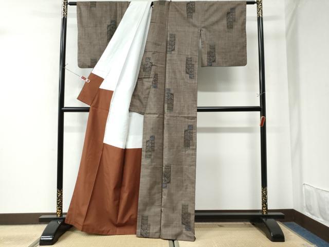 平和屋着物●本場大島紬 9マルキ 短冊重ね舞蝶文 正絹 逸品 CAAW8414yc