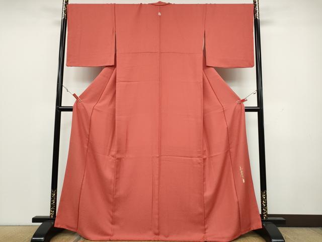 平和屋着物●本草木染作家 瑞寶 色無地 霞地紋 甚三紅色 正絹 逸品 CAAX4654ut