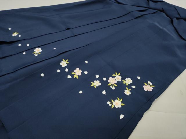 平和屋着物●女性 行灯袴 総刺繍 舞桜文 濃藍色 金糸 洗える着物 CAAX5666gh