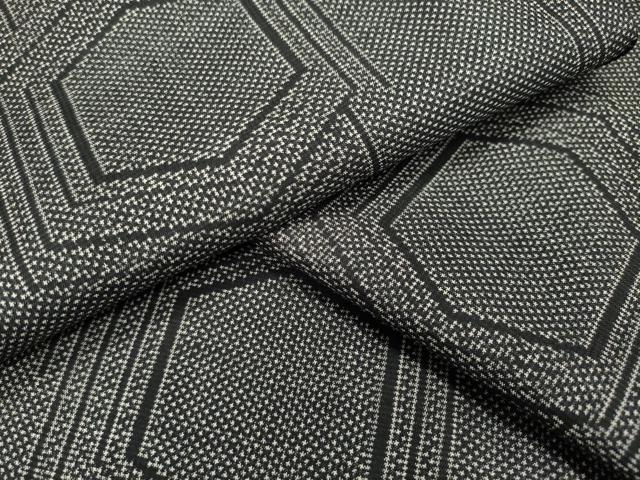 平和屋着物●本場大島紬 7マルキ 亀甲文 正絹 逸品 CAAX5685gh